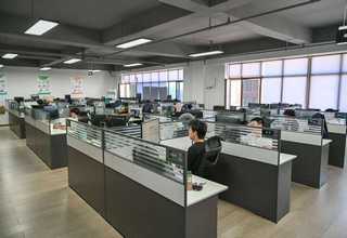 广东自动锁螺丝机厂家供应